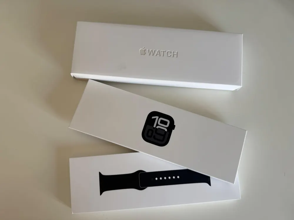 Unboxing de Ana R.: Apple Watch S10. Siempre había querido uno y no quería pagar